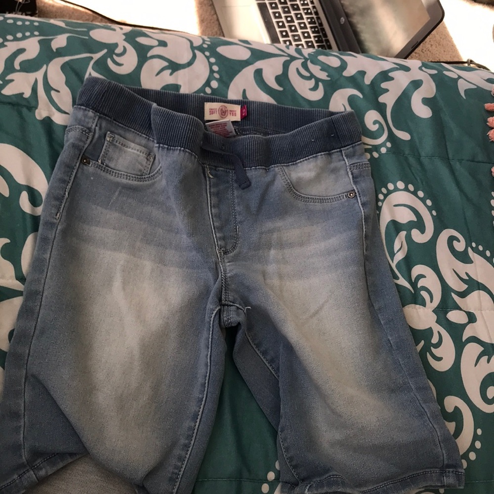 brand new old navy shorts!!